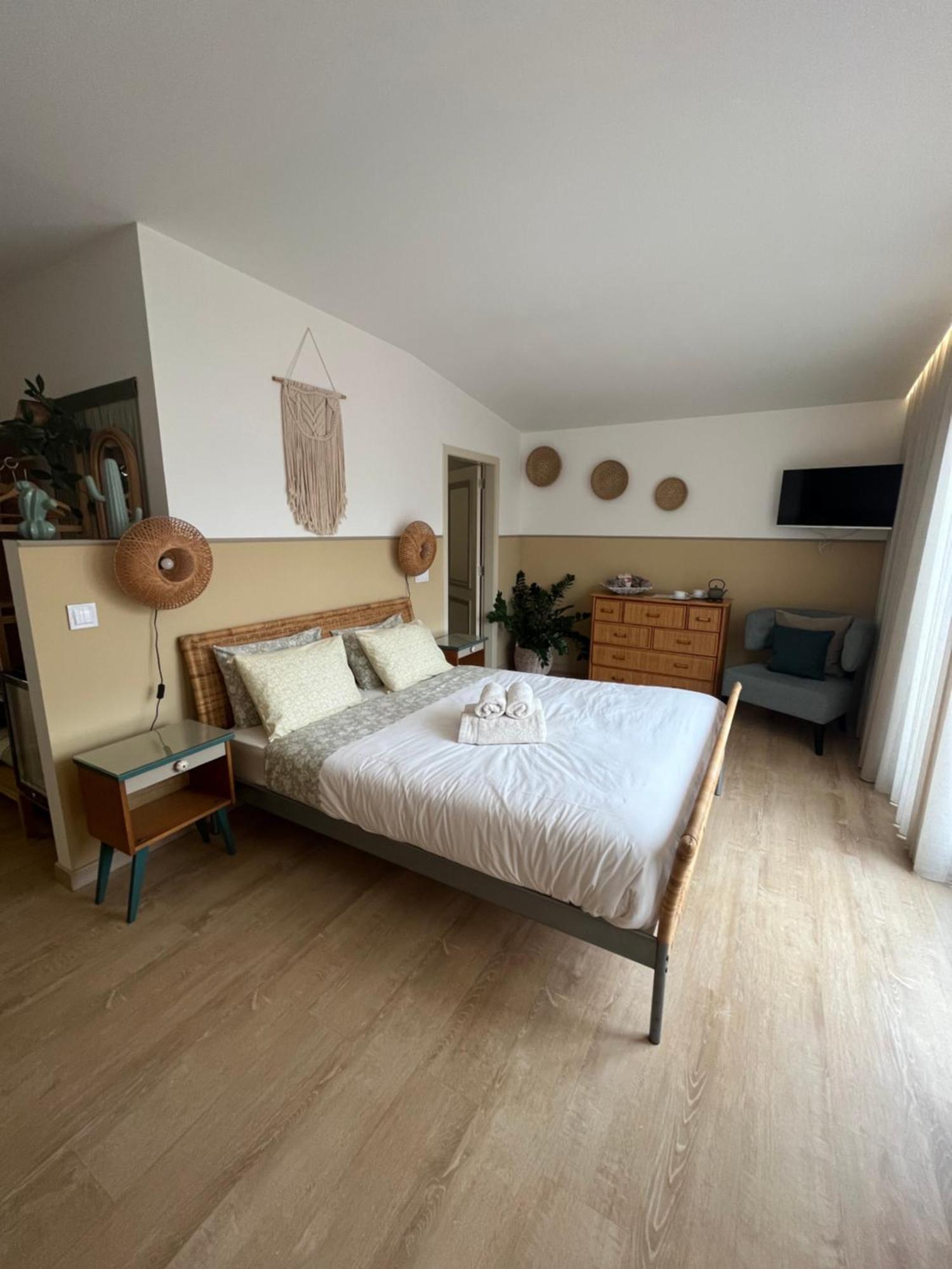 Camelia Bed & Breakfast *